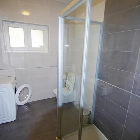 Apartment Am